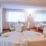 Hotel Du Cheval Blanc 4*