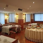 Hotel Du Cheval Blanc