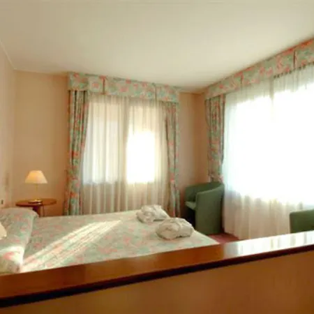 Du Cheval Blanc 4*