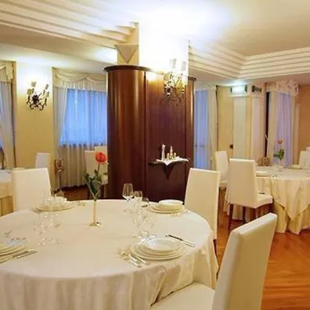 Hotel Du Cheval Blanc