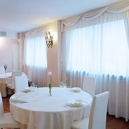 Hotell Du Cheval Blanc Aosta