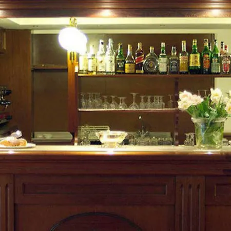 Du Cheval Blanc Hotel 4*