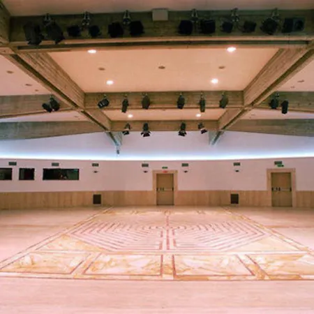 Du Cheval Blanc Hotell Aosta