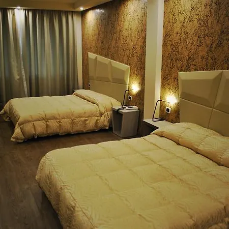 Du Cheval Blanc Отель 4*