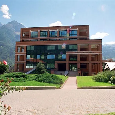 Du Cheval Blanc 4* Aosta