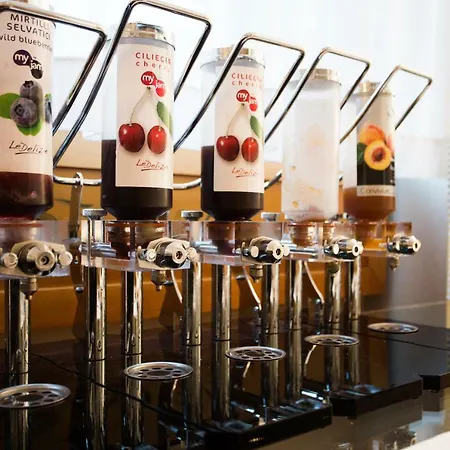 Du Cheval Blanc Hotel 4*