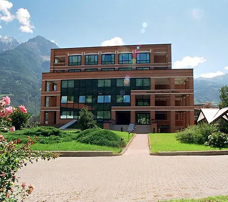 Du Cheval Blanc 4*