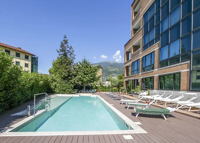 Hotel Du Cheval Blanc 4*