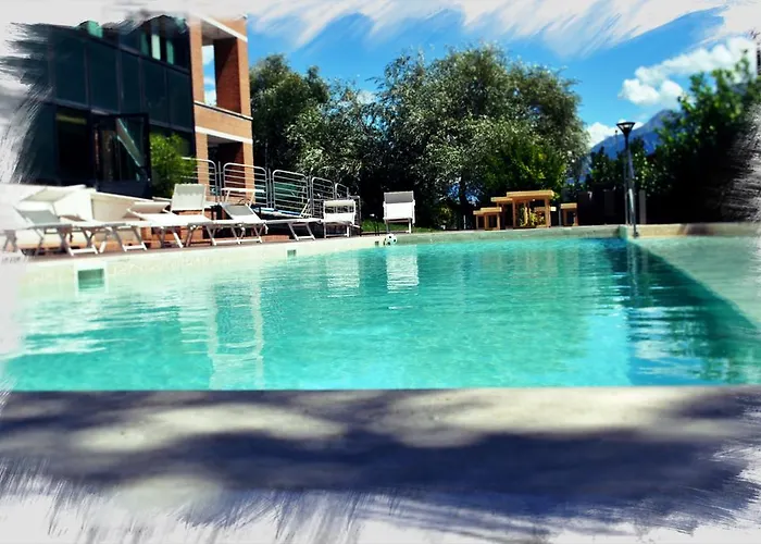 Hotel Du Cheval Blanc 4*